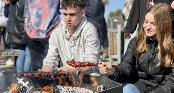 Skolēnu pašpārvalde piedalās talkā