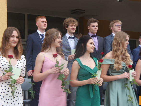 9.m izlaidums 2021/22