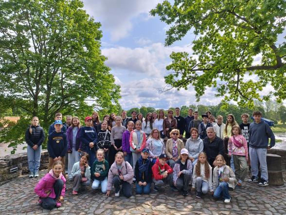 G Skolēnu motivācijas sistēmas gada uzvarētāji apceļo Kurzemi