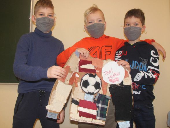 Silto džemperu nedēļa