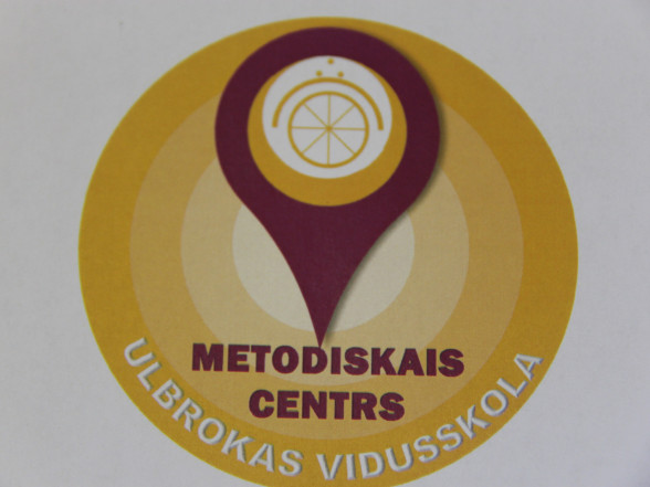 Metodiskā centra logo