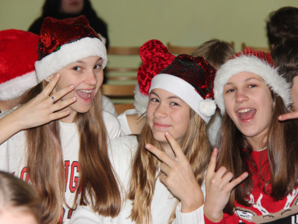 5.-7.klašu Ziemassvētku svinības