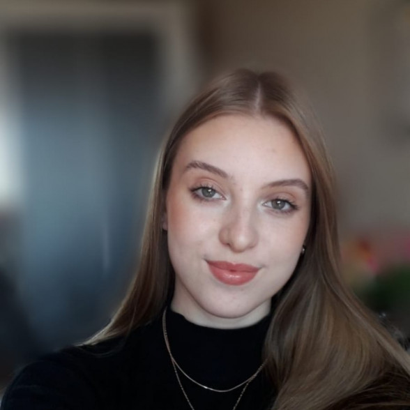 Lana Anna Stroikova, 12.klase